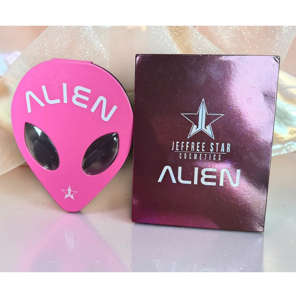 Jeffree Star Cosmetics - Alien Eyeshadow Palette *DISCONTINUED!* - *NEW!*